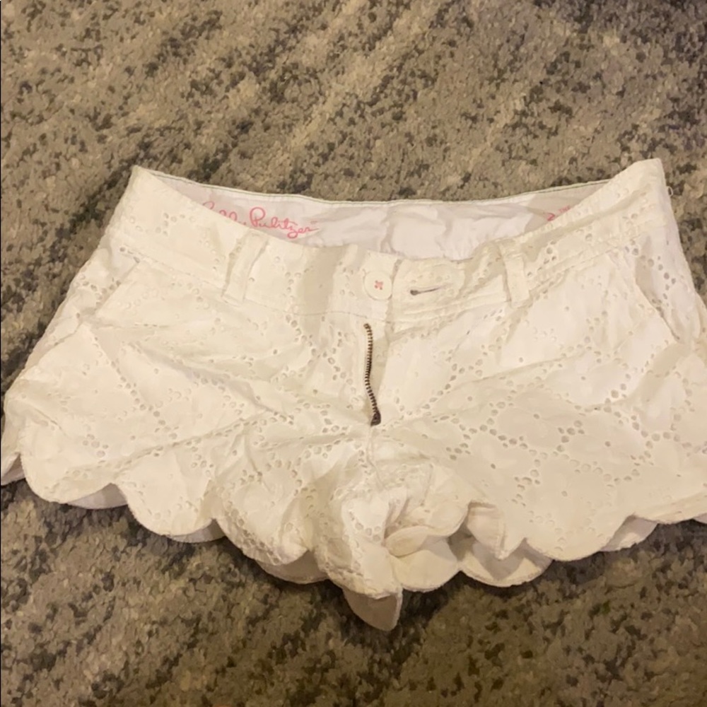 Lilly Pulitzer the wash short in white size 2
